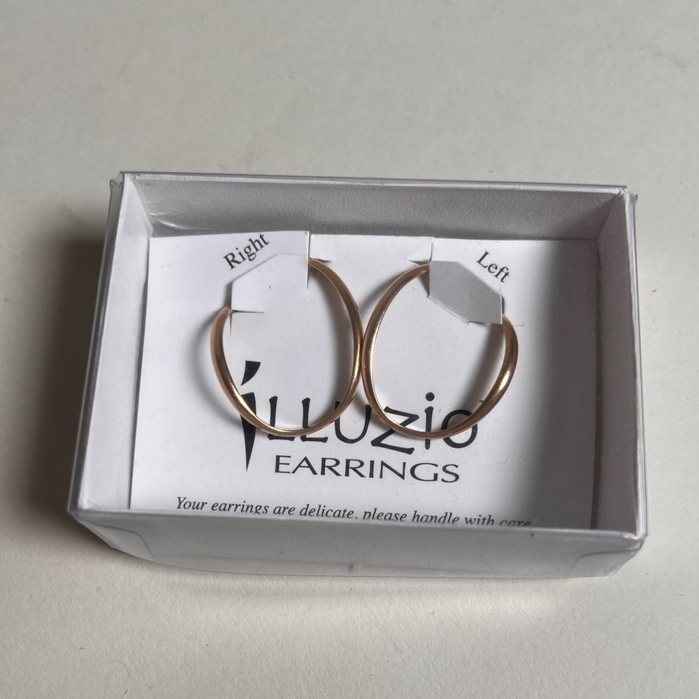 Gold Hoop Earrings - Classic Small Gold Hoops
